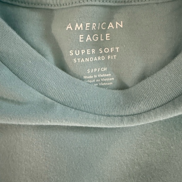 Surf 1977 Graphic Tee - Picture 4 of 4